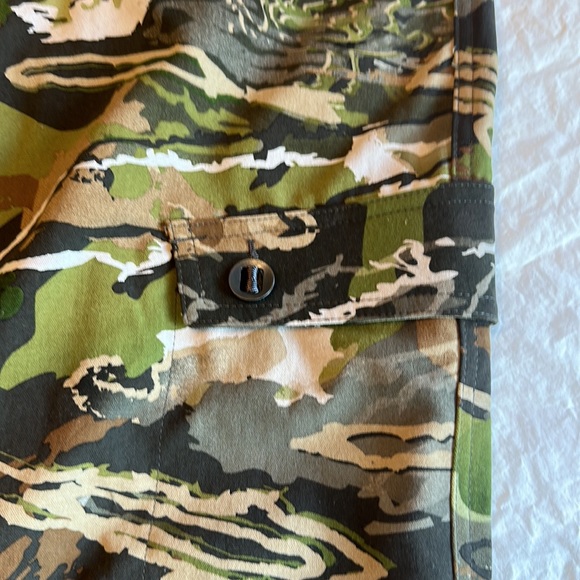 Camo Hunting Pants- Under Armor-NWT 38” x 32” - Picture 5 of 5